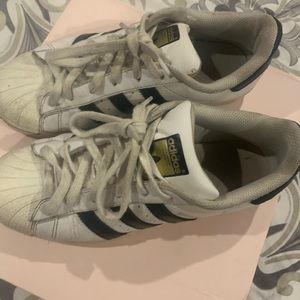 Adidas Superstar